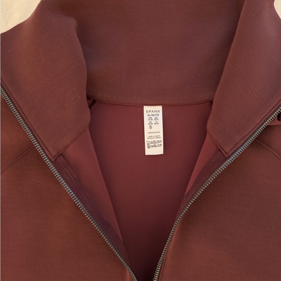 SPANX AirEssentials®
Half Zip - Picture 3 of 6